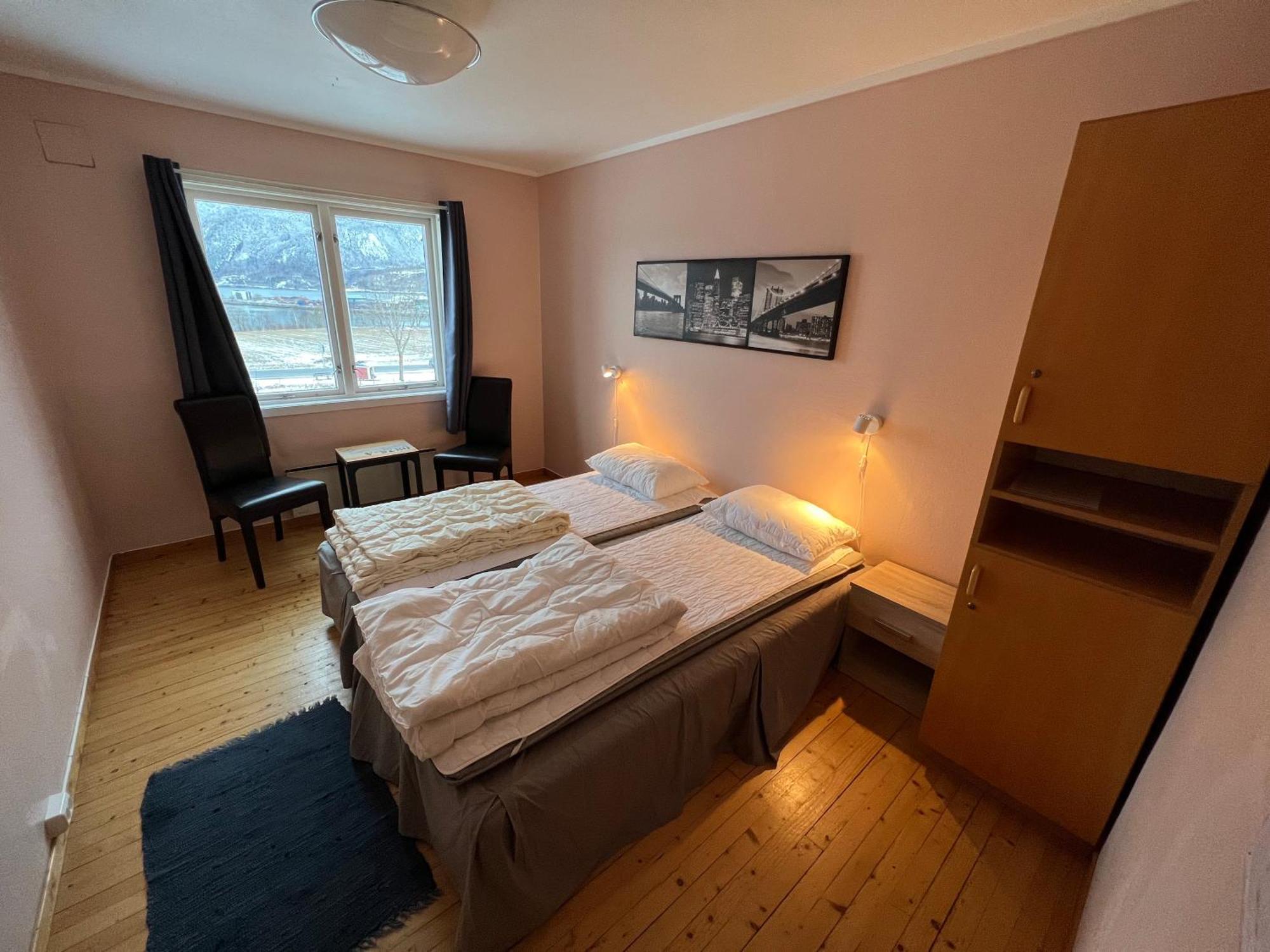 Andalsnes Hostel Zimmer foto
